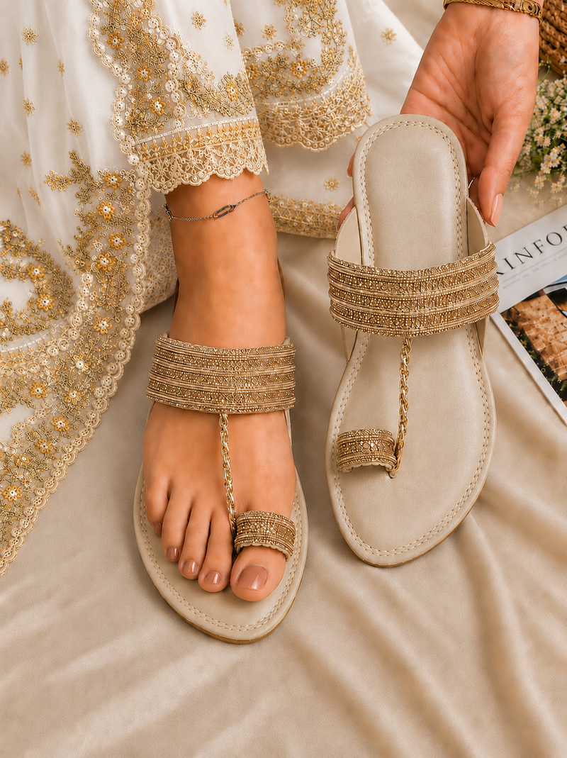 Zarrin Golden Kolhapuri Flats